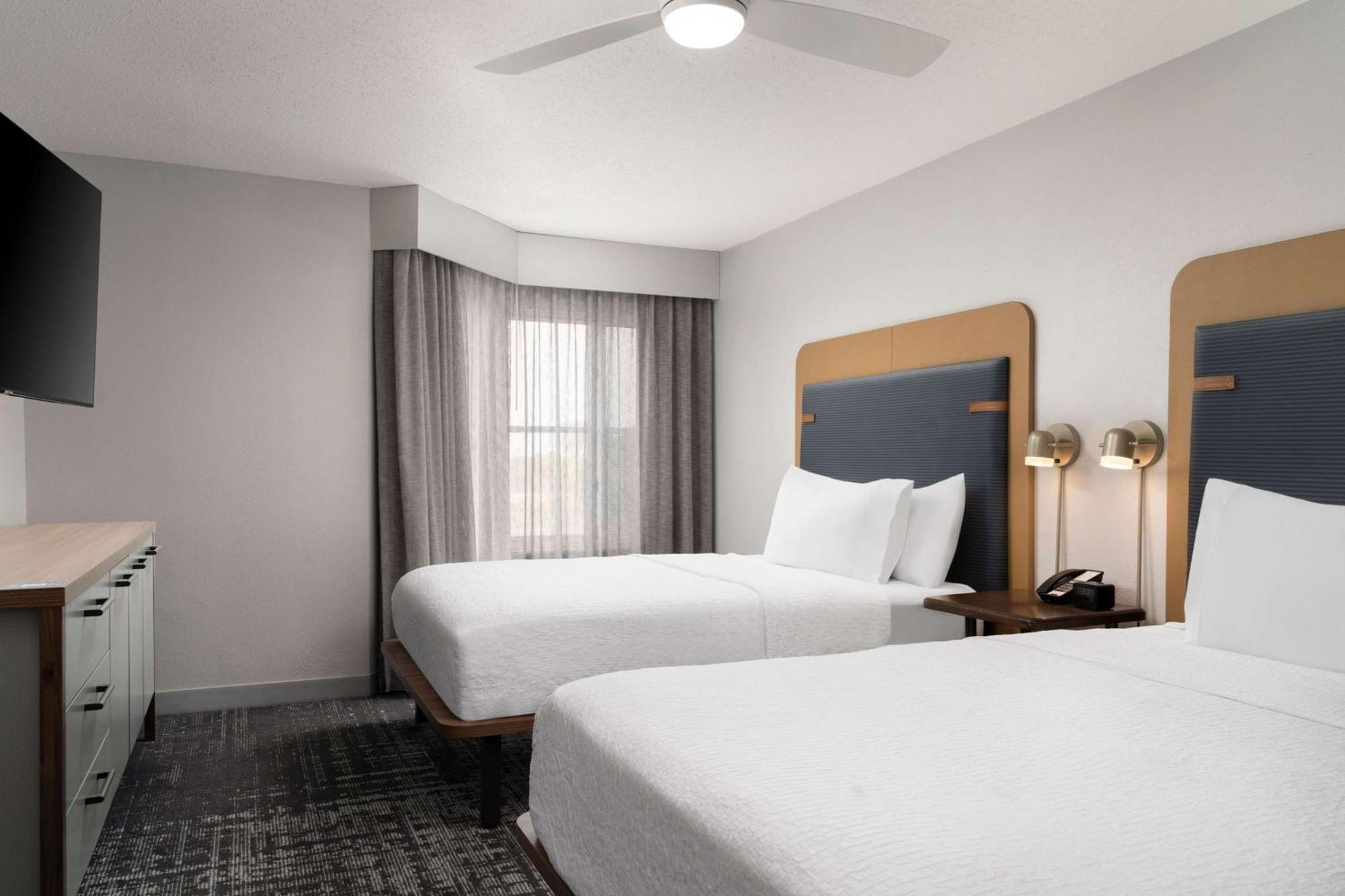 Homewood Suites By Hilton Честер Экстерьер фото